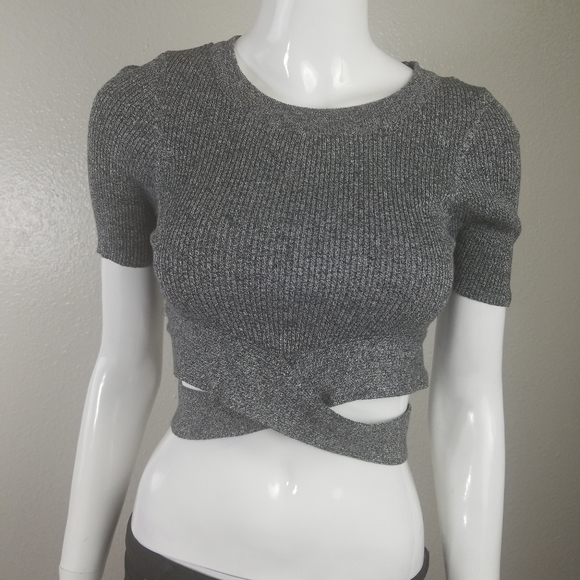 Crop top - Picture 4 of 5